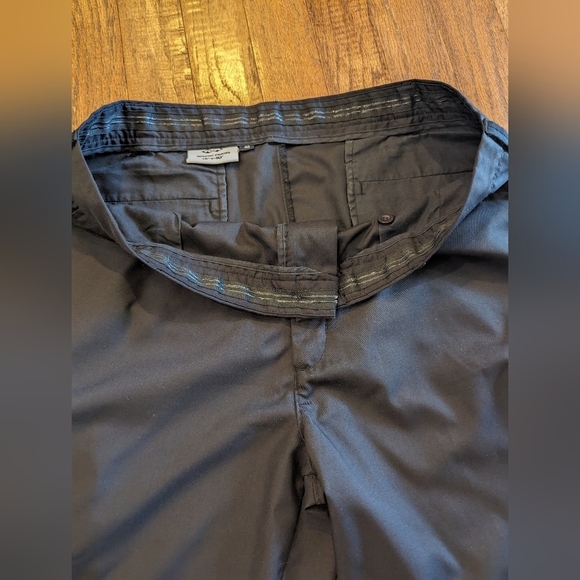 Snake Eyes dry-18 Performance golf Shorts, Size 40 - Picture 3 of 10